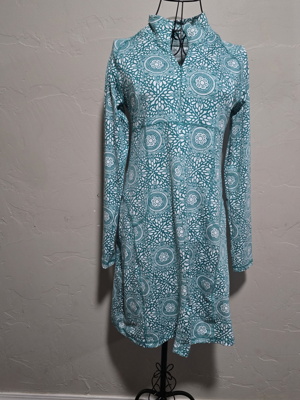 Soybu Green White Medallion Mandala Print Quarter Zip Athletic Dress L9ng Sleeve